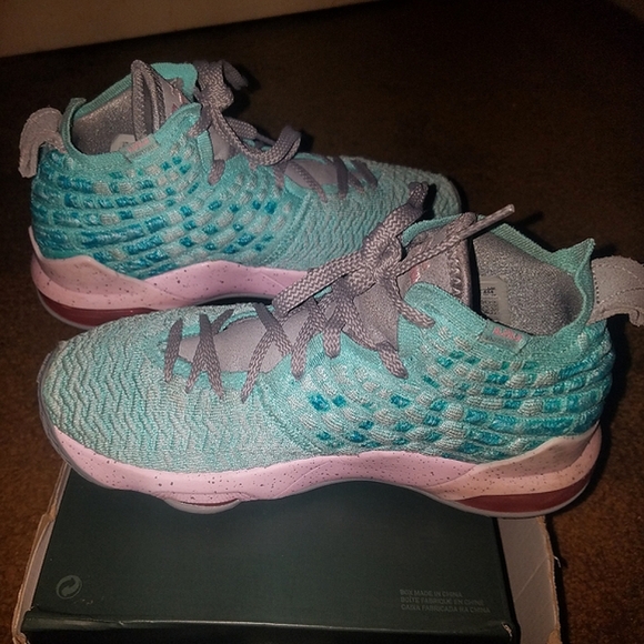 Lebron James XVII 17 South Beach Edition Sneakers Nike - Picture 2 of 4